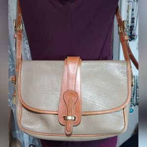 Vintage Dooney & Bourke Equestrian crossbody all weather pebble leather bag.